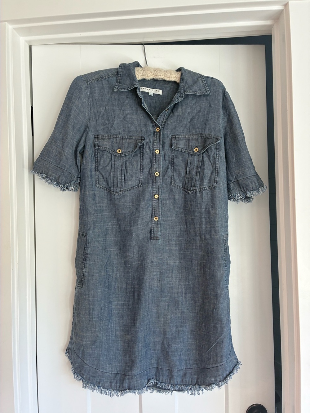 Trina Turk Chambray Fringe Shirt Dress Blue knee length pockets linen blend 8